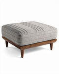 Pouf carré en tissu gris avec pieds en bois dimensions 60 x 60 x 30cm